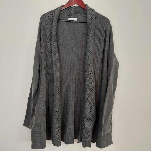 Rebecca Malone Charcoal Gray Long Sleeve Tunic Cardigan Sweater Wrap Size 1X. - Picture 2 of 10